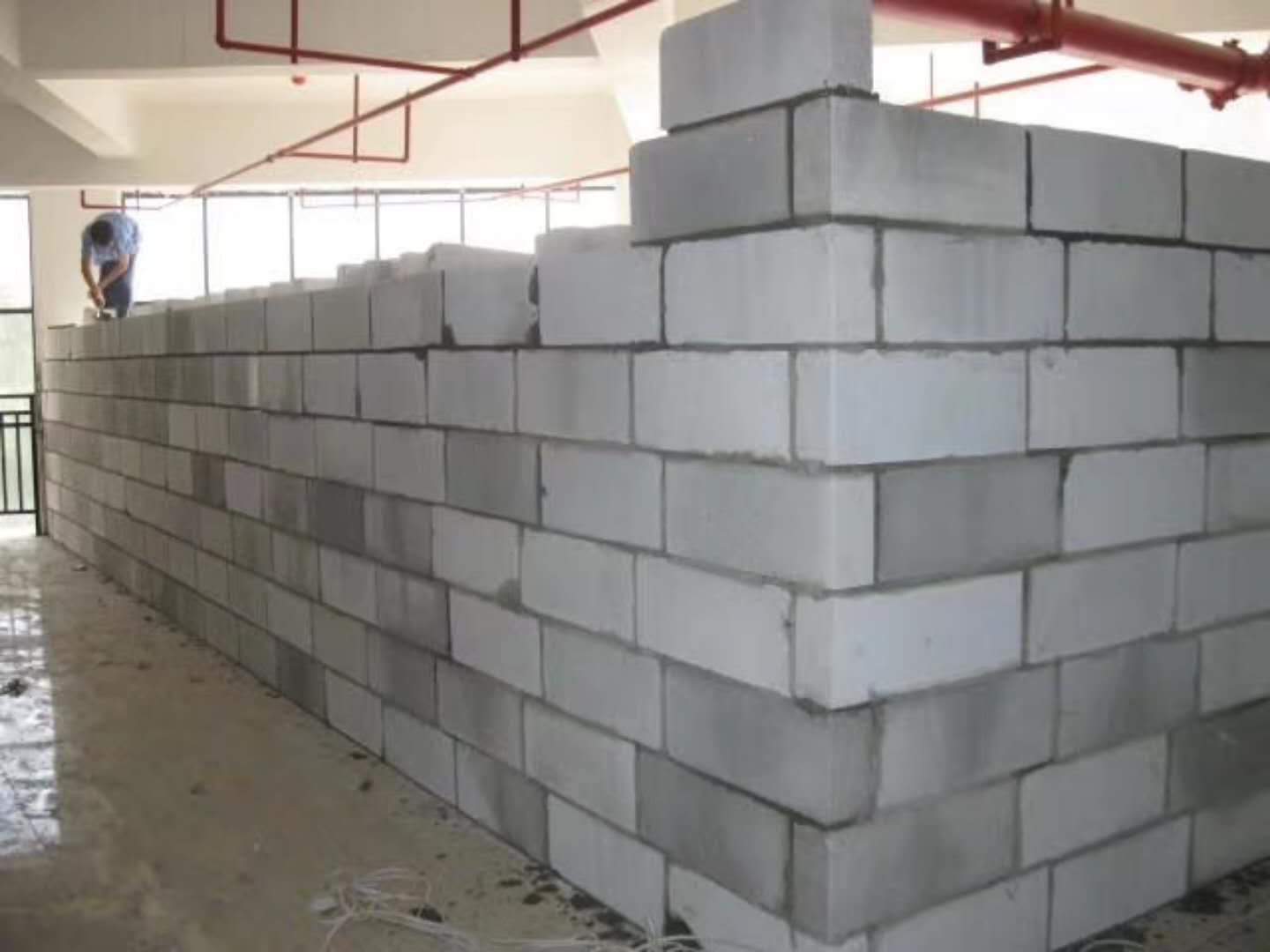 赣州蒸压加气混凝土砌块承重墙静力和抗震性能的研究